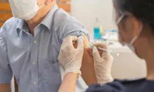 5 vaccine nên tiêm khi trên 50 tuổi