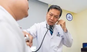 Hen suyễn tăng nguy cơ đột quỵ