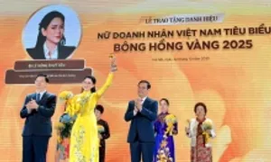 CEO IPPG nhận giải 'Bông hồng Vàng' lần 4